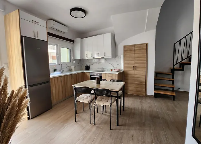 Loft In Kos アパート